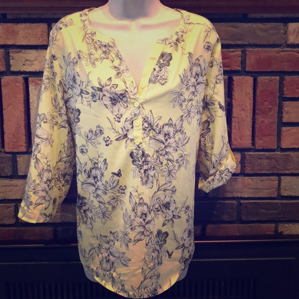 **Women’s Large blouse flowy shirt Croft & Barrow